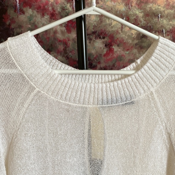 👍Price Drop: Anna Scott knit blouse with slight openings and twists on the back - Picture 4 of 6